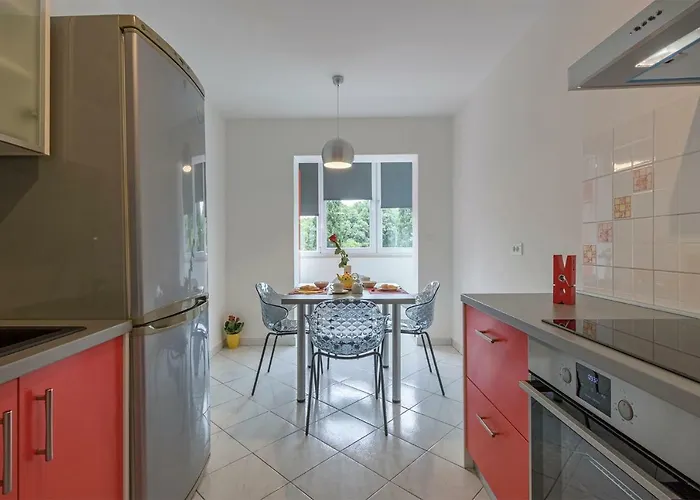 Colosseum Apartment